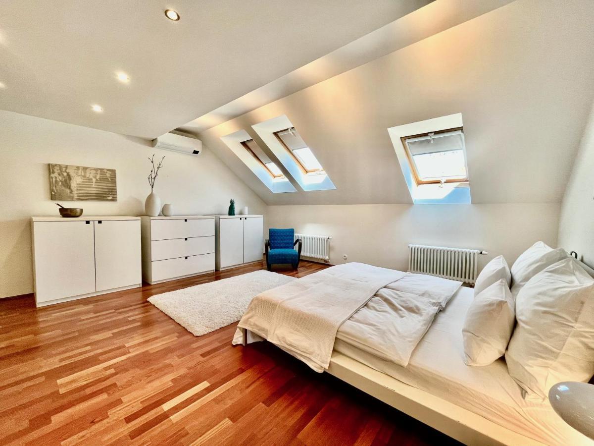 Luxury Penthouse Apartment Prague